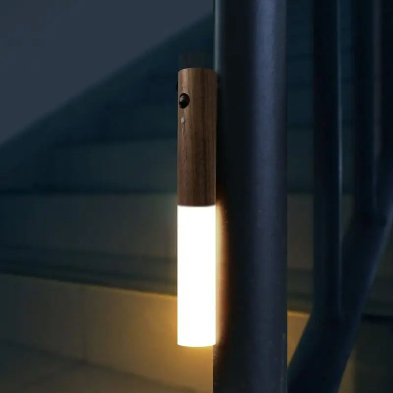 Luminaria Led Recarregável Sensor de Movimento